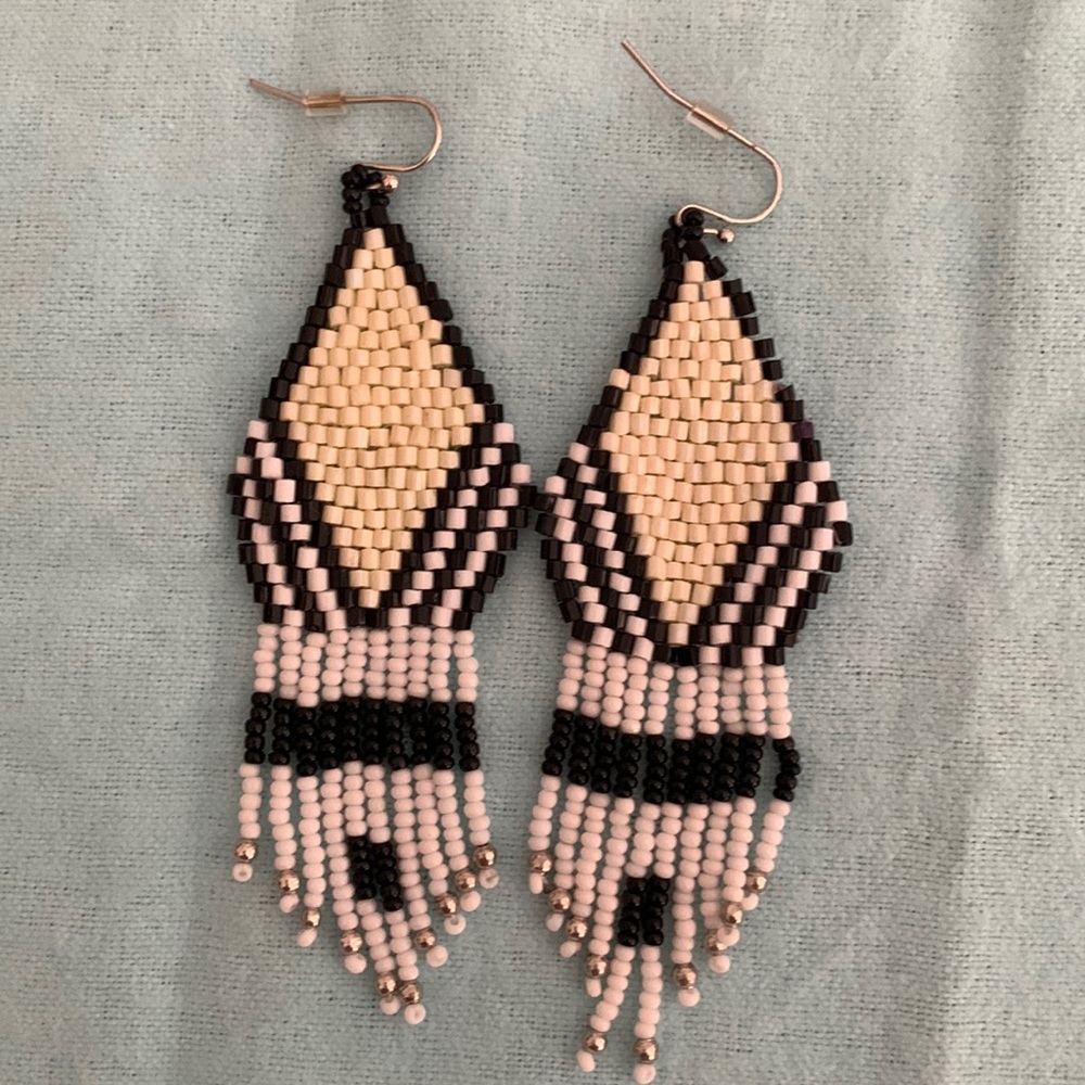 Beaded black and white earrings
